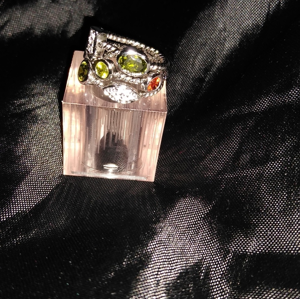 Ring - Picture 2 of 2